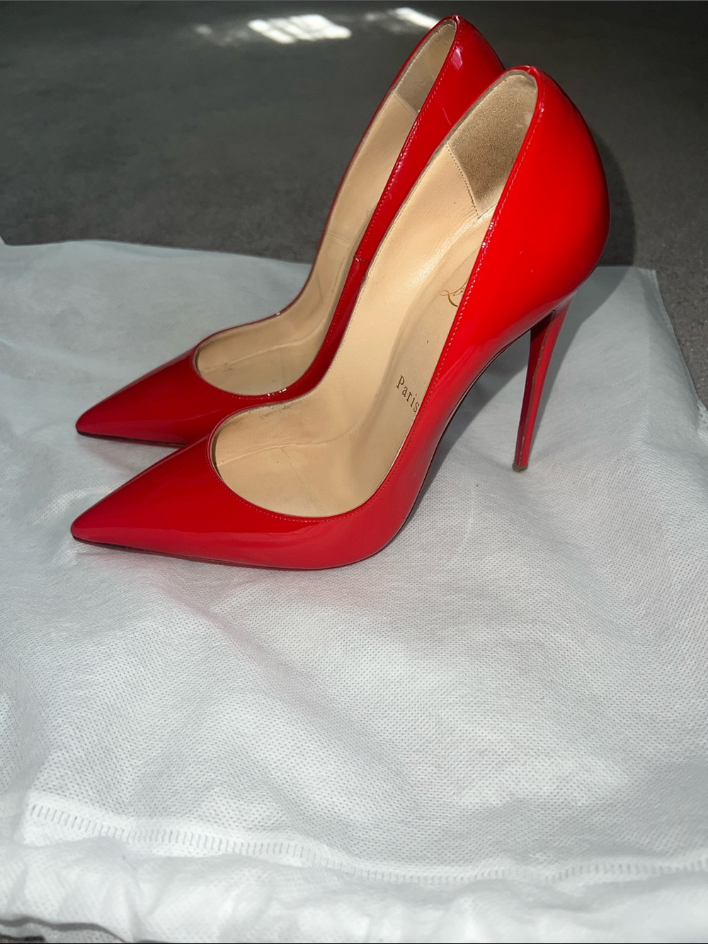 Christian Louboutin So Kate
120 mm Pumps - Patent calf leather red 38.5